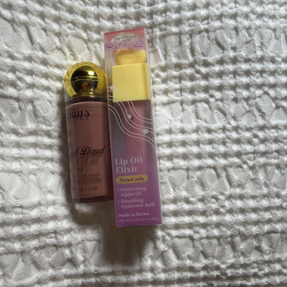 the CRÈME shop Makeup Lot: Cream Eyeshadow, Lip Oil Elixir, Glazed Donut Oil